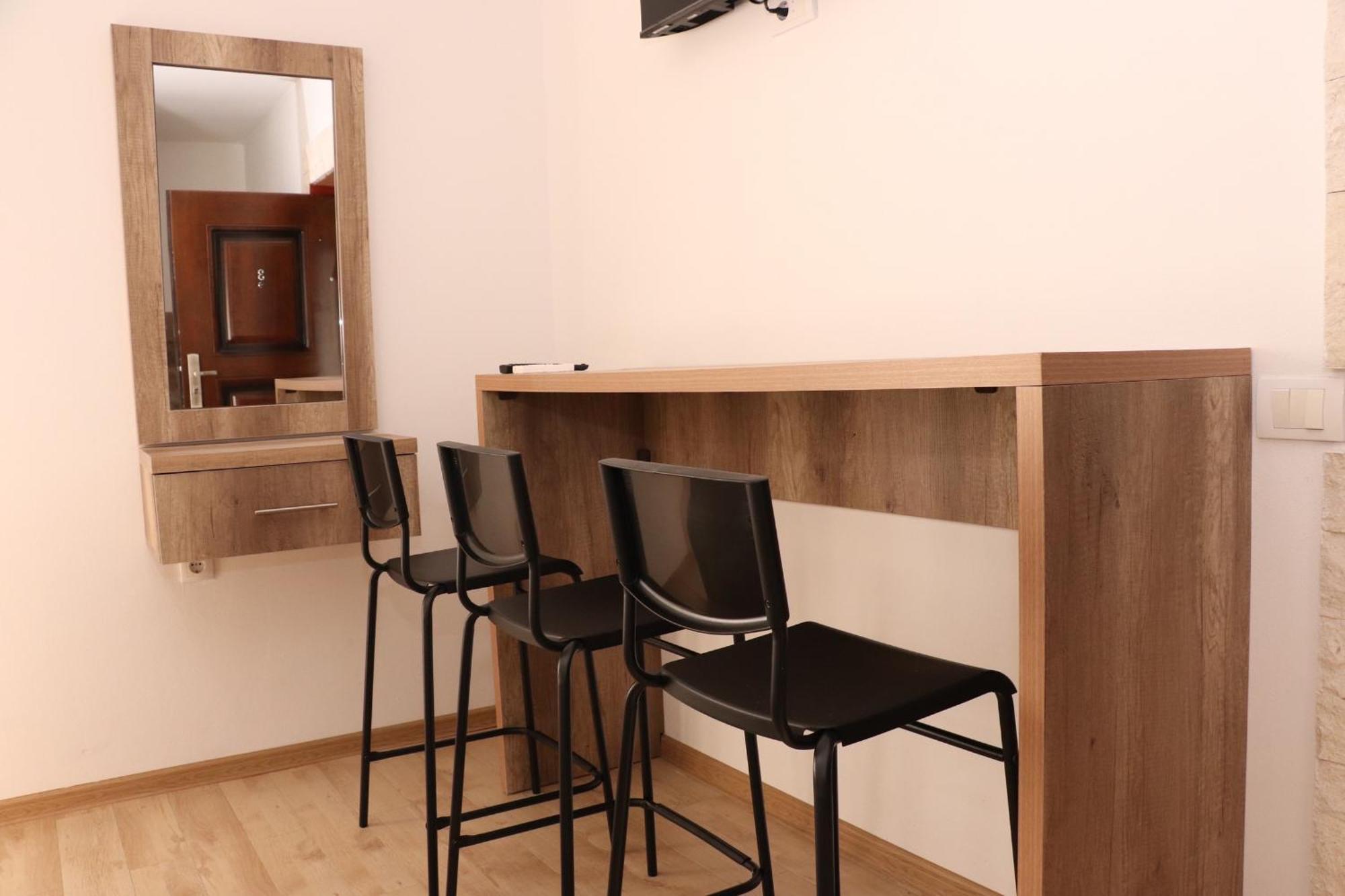 Gjinaj Apartments Улцинь Экстерьер фото