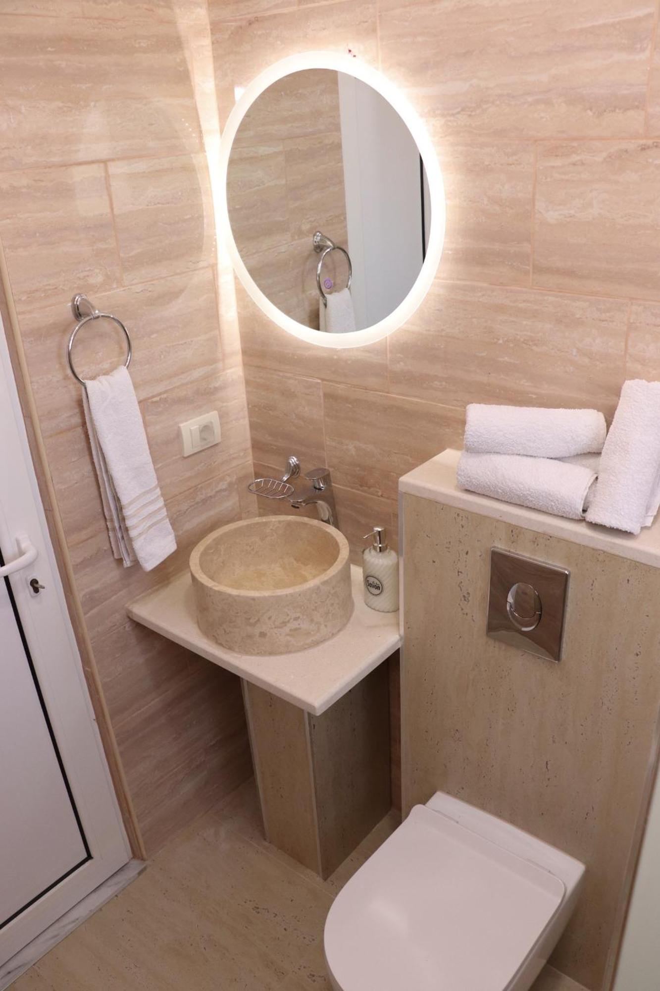 Gjinaj Apartments Улцинь Экстерьер фото