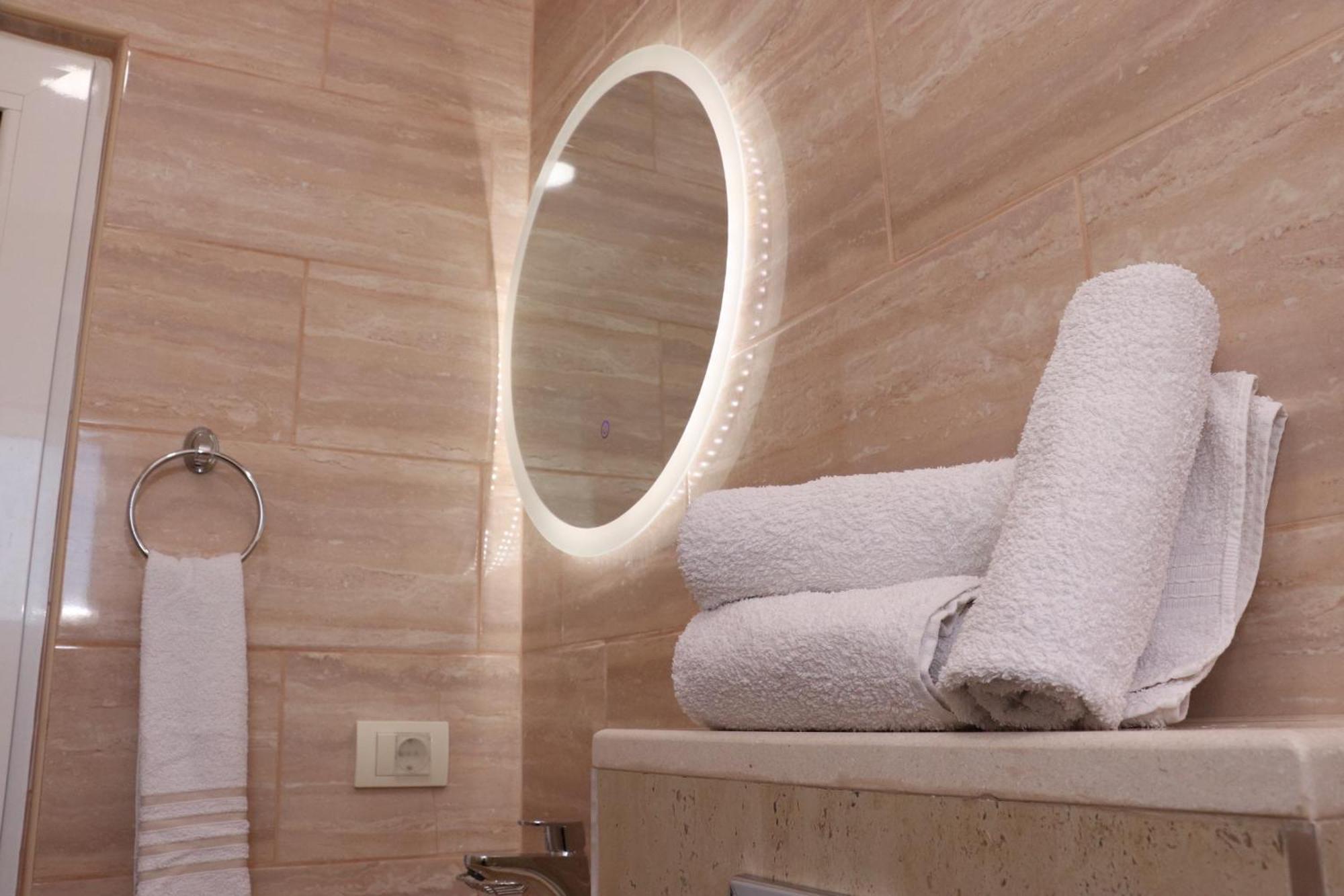 Gjinaj Apartments Улцинь Экстерьер фото