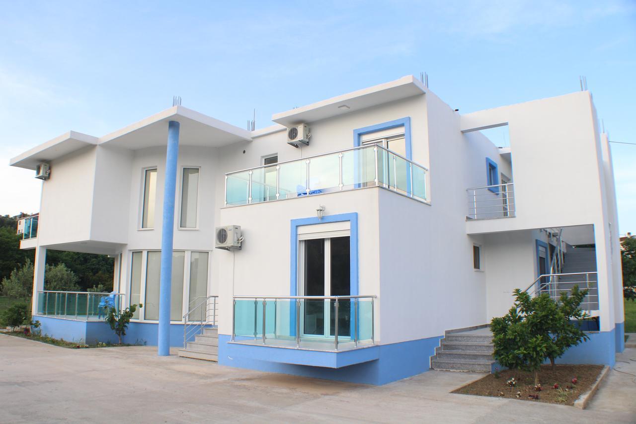 Gjinaj Apartments Улцинь Экстерьер фото