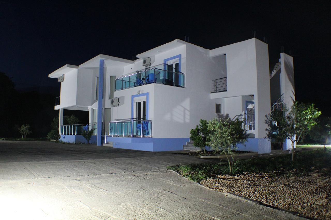 Gjinaj Apartments Улцинь Экстерьер фото